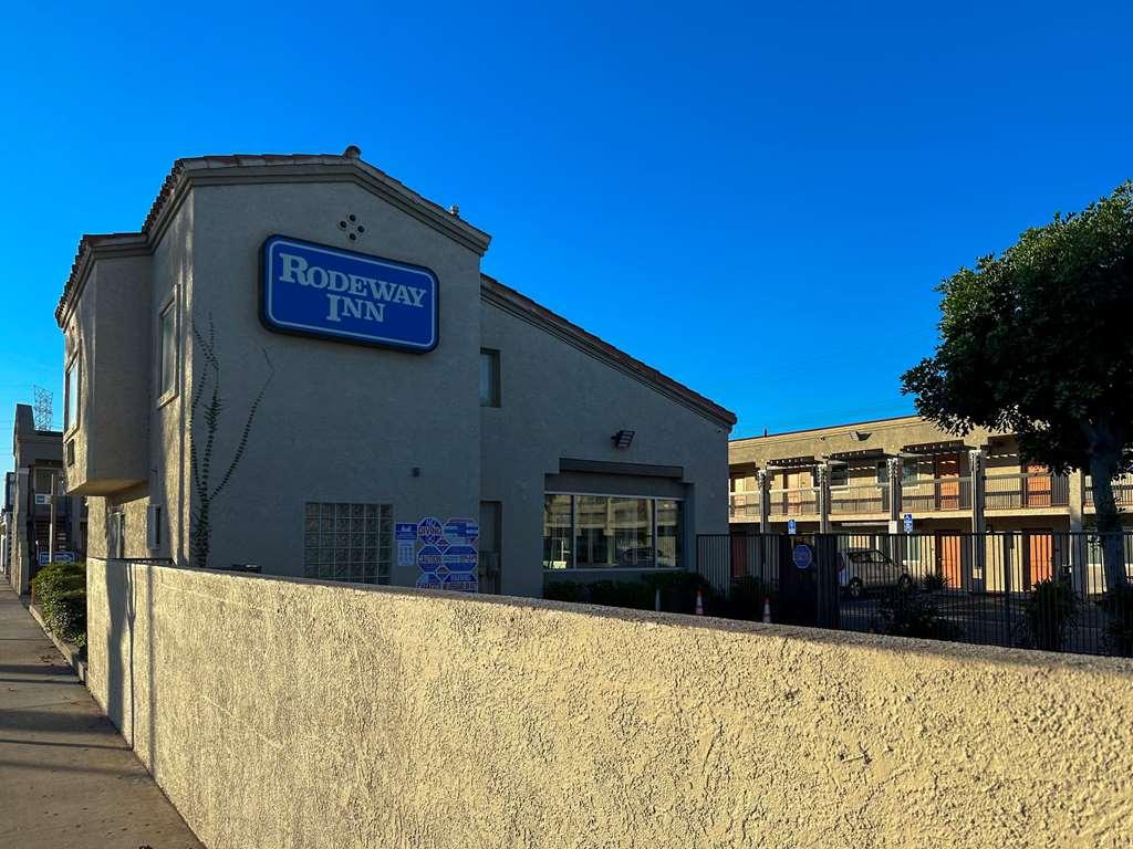 Rodeway Inn South Gate - Los Angeles South Екстериор снимка